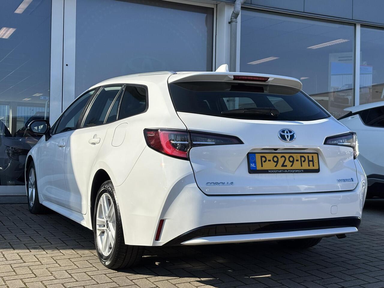 Toyota COROLLA Touring Sports 1.8 Hybrid Active | 1e Eigenaar | BTW | Apple Carplay / Android Auto | Adaptive Cruise Control |
