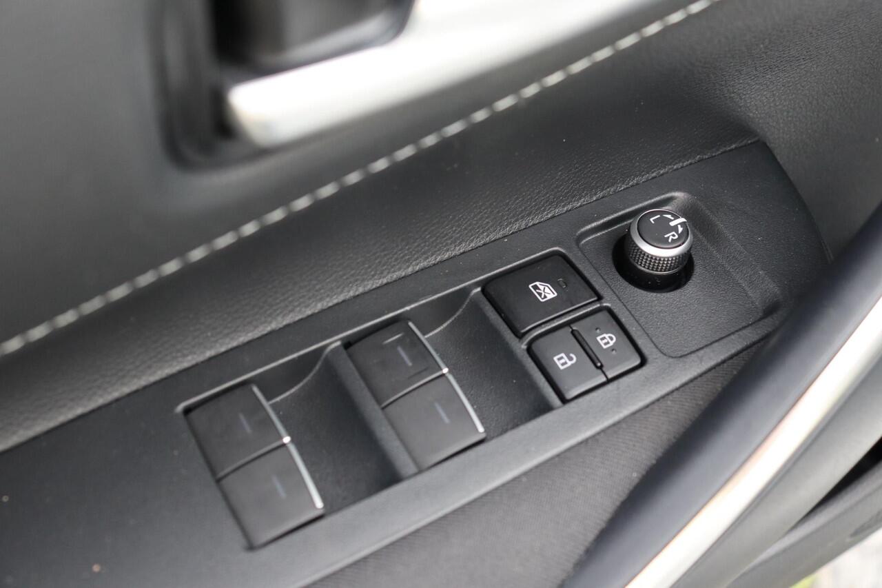 Toyota COROLLA Touring Sports 1.8 Hybrid Active Apple Carplay, Android auto, Parkeercamera, Cruise Control