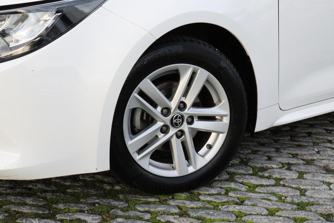 Toyota COROLLA Touring Sports 1.8 Hybrid Active Apple Carplay, Android auto, Parkeercamera, Cruise Control