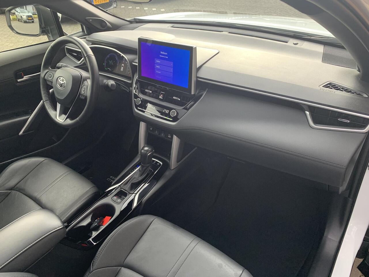 Toyota COROLLA Cross 2.0 High Power Hybrid Launch Edition |RIJKLAAR