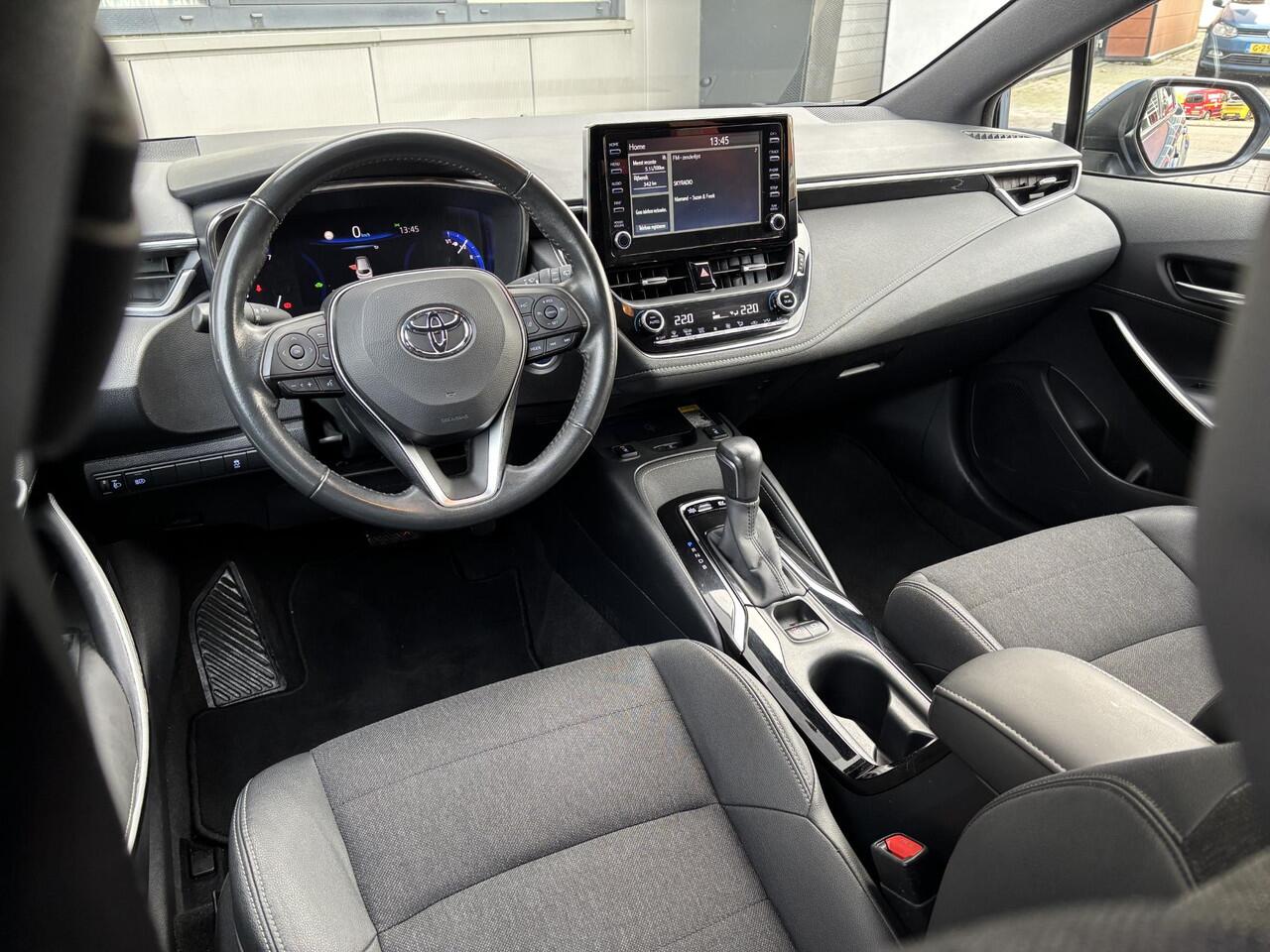 Toyota COROLLA Touring Sports 1.8 Hybrid Dynamic NL-Auto, Trekhaak!
