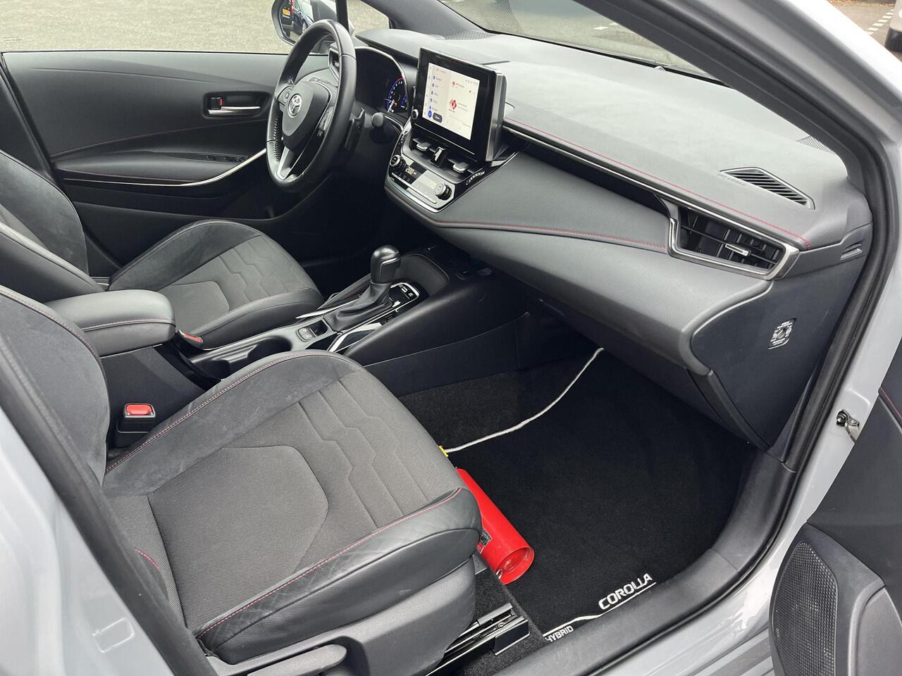 Toyota COROLLA Touring Sports 2.0 Hybrid Executive | Navigatie | Apple CarPlay/Android auto | Achteruitrijcamera | Elektrische achterklep