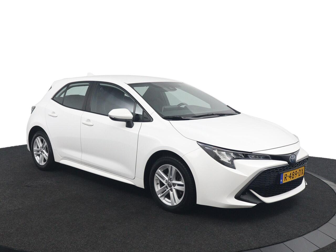 Toyota COROLLA 1.8 Hybrid Active | Navigatie | Adaptieve Cruise control | Climate Control |