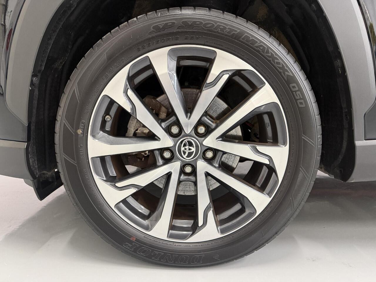 Toyota COROLLA Cross Hybrid 200 Style Carplay / Camera / Stuur & Stoelverwarming