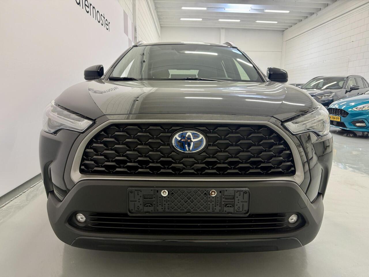 Toyota COROLLA Cross Hybrid 200 Style Carplay / Camera / Stuur & Stoelverwarming