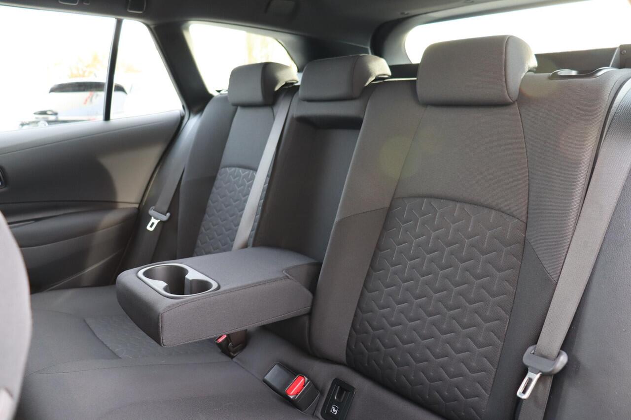 Toyota COROLLA Touring Sports 1.8 Hybrid Active Apple Carplay, Android auto, Parkeercamera, Cruise Control