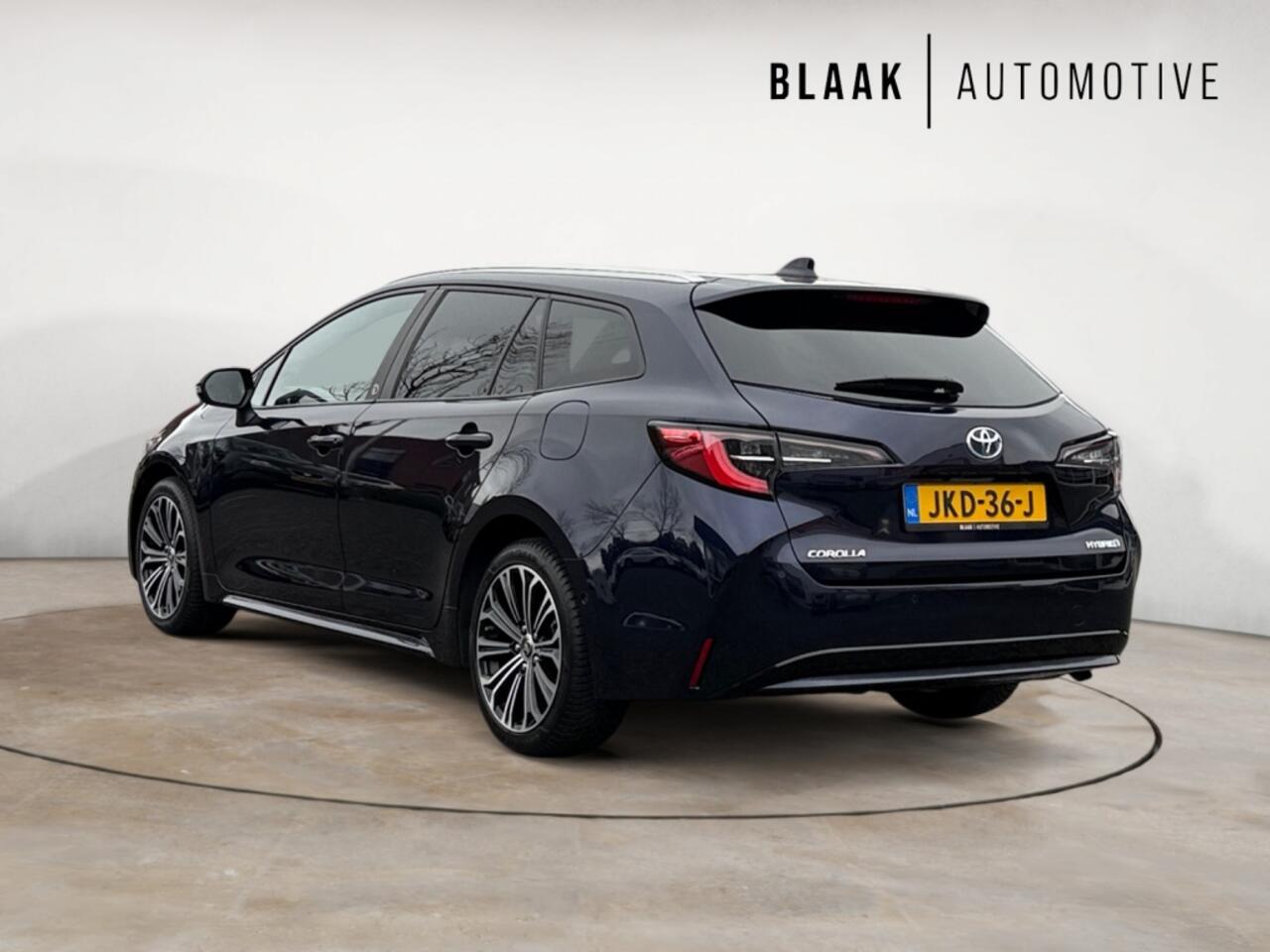 Toyota COROLLA Touring Sports 1.8 Hybrid Team D | navigatie | 17inch | camera | winterpakket