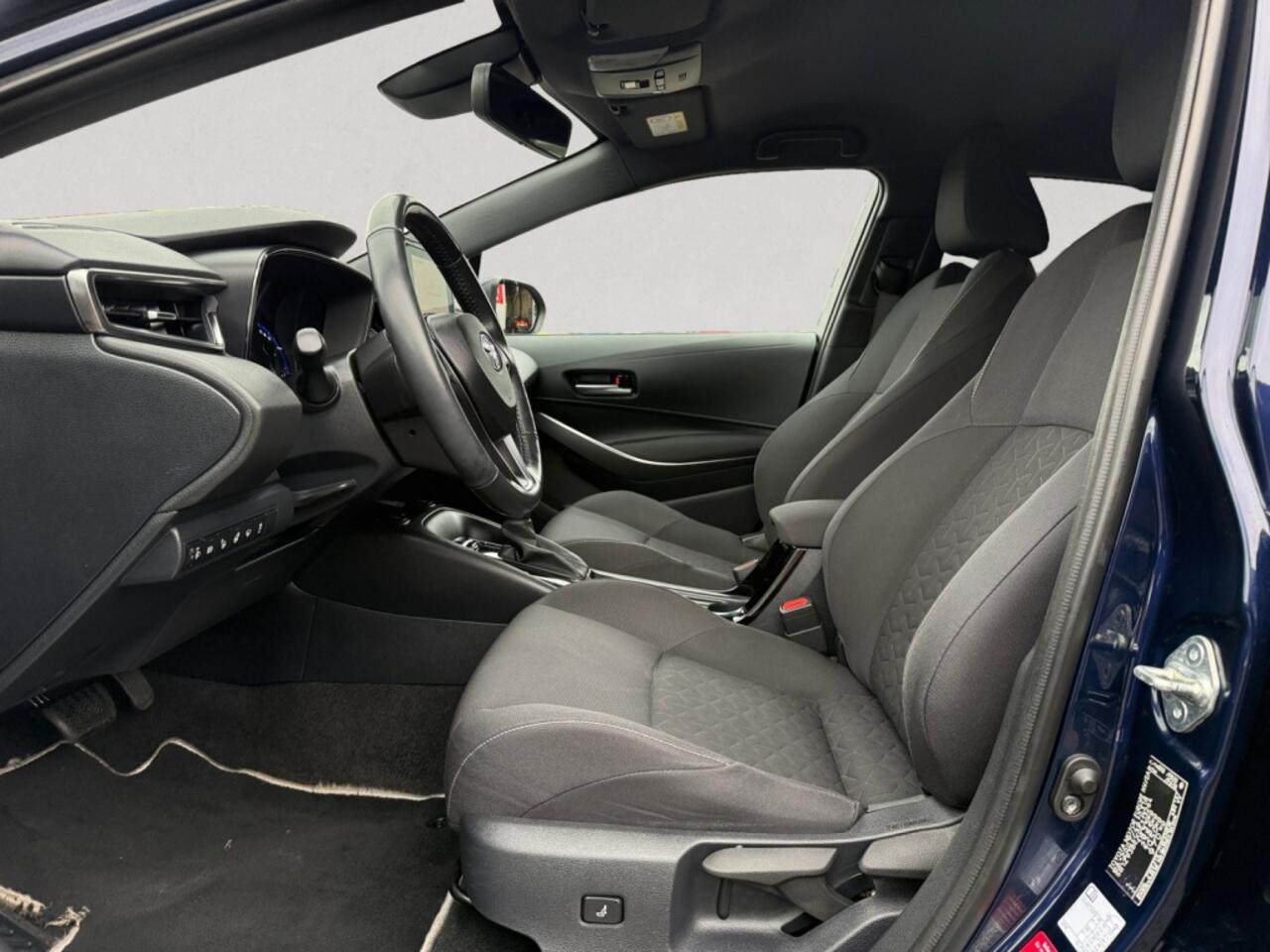Toyota COROLLA Touring Sports 1.8 Hybrid Team D | navigatie | 17inch | camera | winterpakket