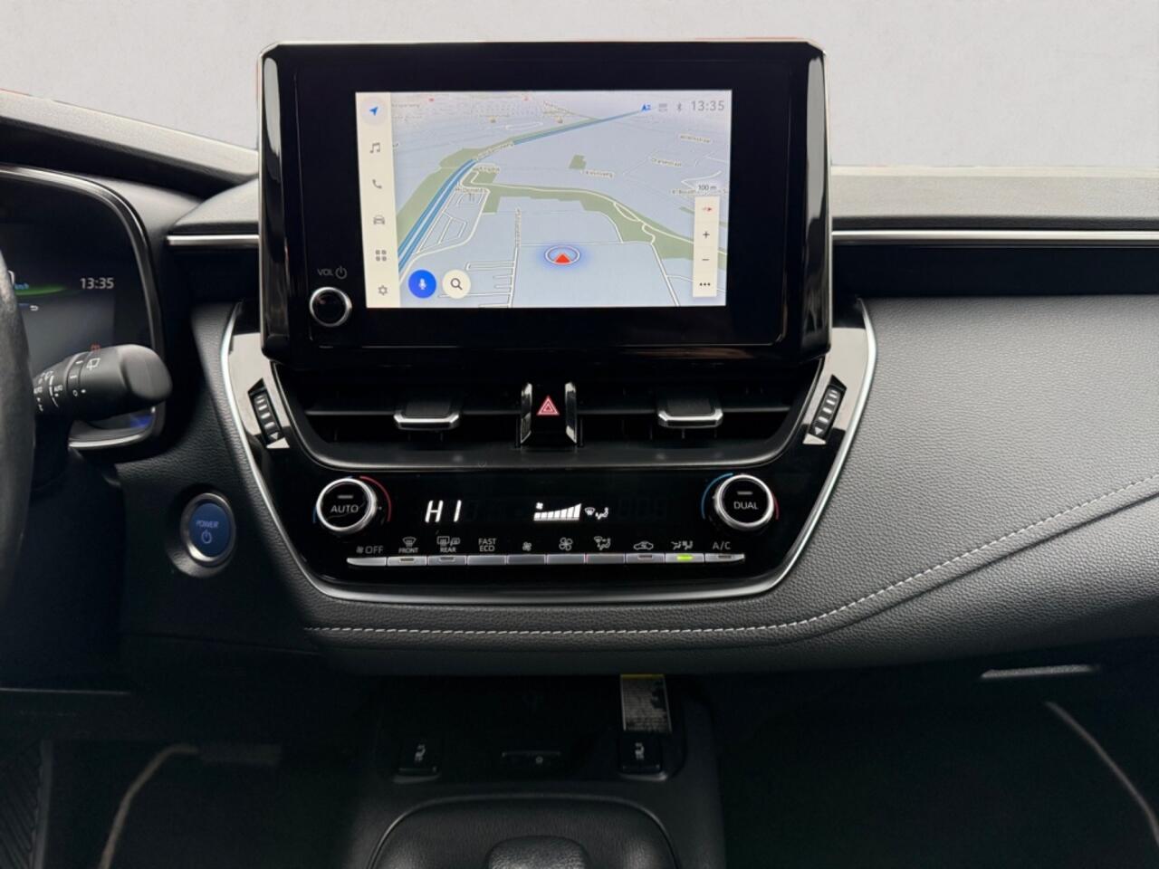 Toyota COROLLA Touring Sports 1.8 Hybrid Team D | navigatie | 17inch | camera | winterpakket