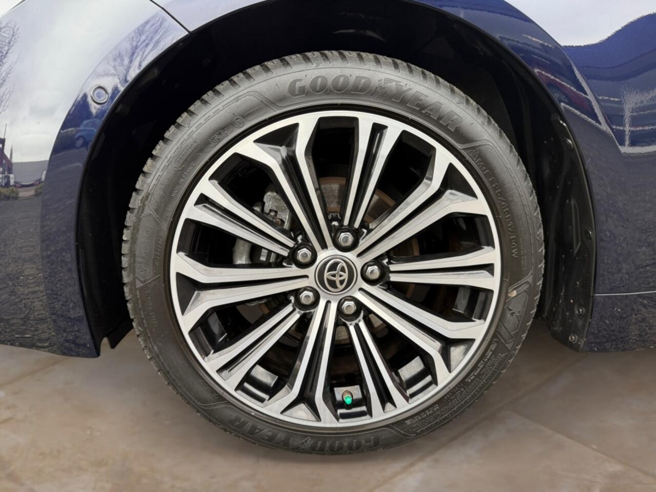 Toyota COROLLA Touring Sports 1.8 Hybrid Team D | navigatie | 17inch | camera | winterpakket