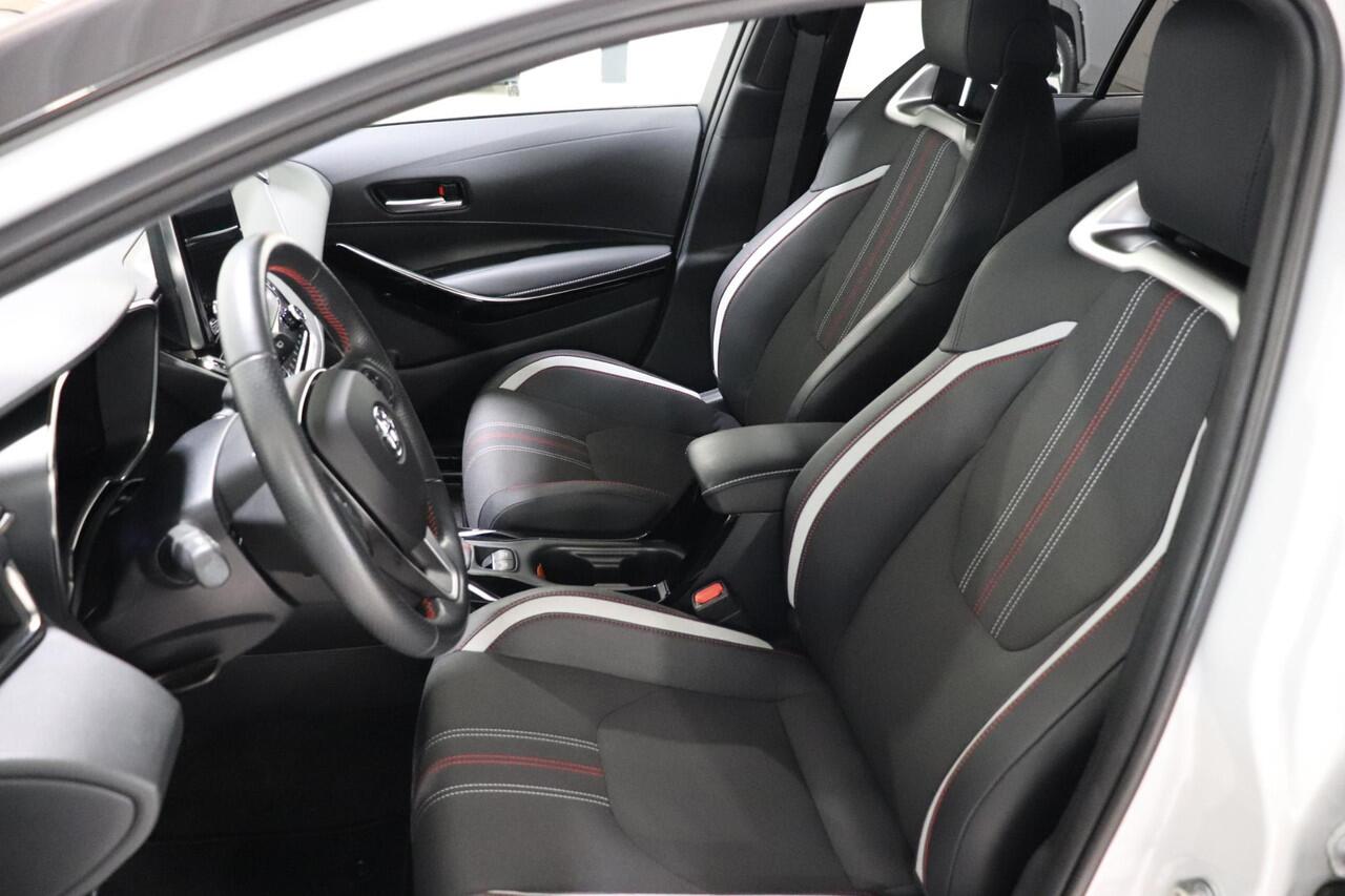 Toyota COROLLA Touring Sports 1.8 Hybrid GR-Sport, Apple Carplay/Android Auto, Stoelverwarming, Dealer onderhouden!