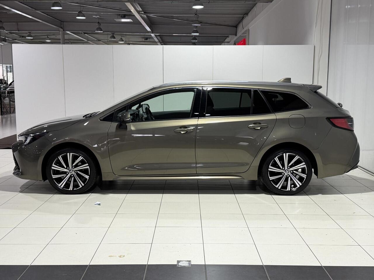 Toyota COROLLA Touring Sports 1.8 Hybrid Dynamic | Dealer onderhouden | Lage km |