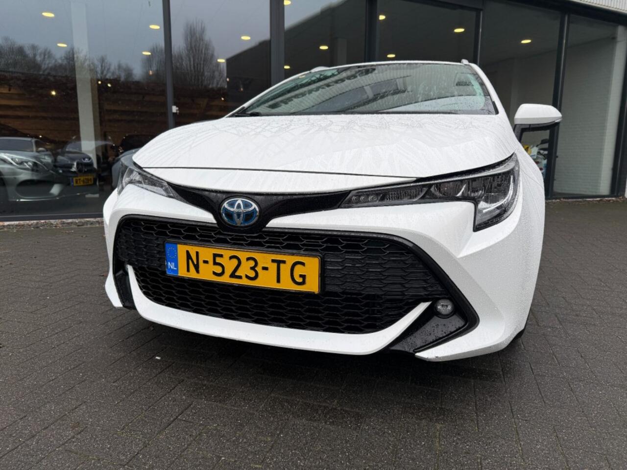 Toyota COROLLA Touring Sports 1.8 Hybrid Business+,Half Leer,LED,Stoelverw,Trekhk,Camera,Adapt Cruise