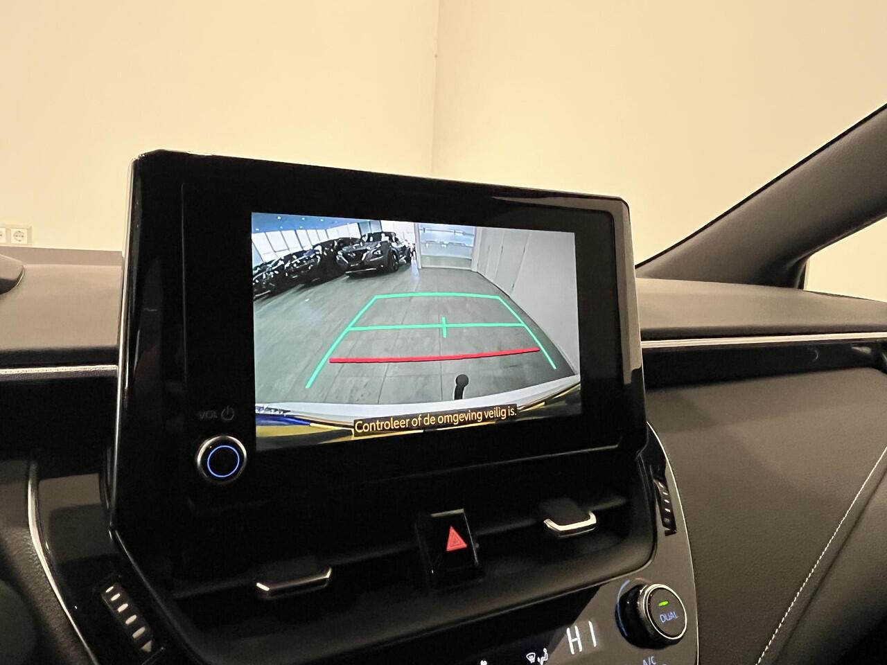 Toyota COROLLA Touring Sports 1.8 Hybrid Dynamic | Trekhaak afneembaar | Apple Carplay/Android Auto