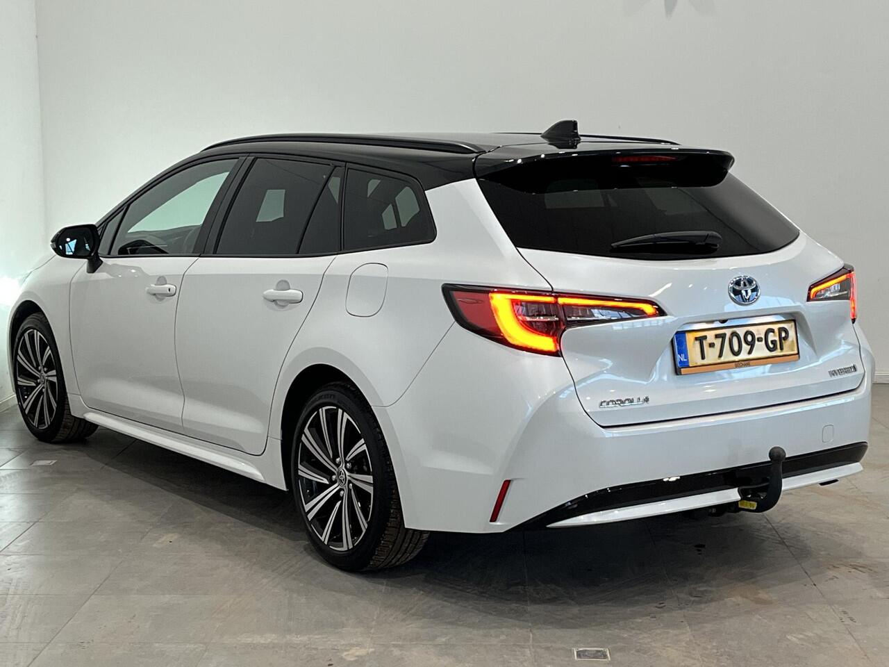 Toyota COROLLA Touring Sports 1.8 Hybrid Dynamic | Trekhaak afneembaar | Apple Carplay/Android Auto