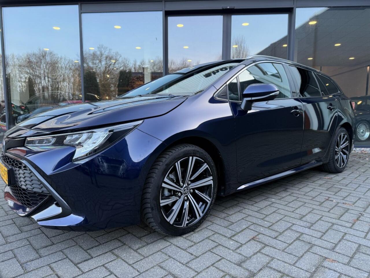 Toyota COROLLA Touring Sports 1.8 Hybrid Business+,Half Leer,LED,Stoelverw,Camera,Adapt Cruise,Navi,Carplay,Lane Ass.,