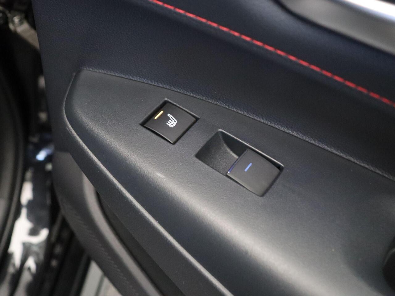 Toyota COROLLA Touring Sports 180pk GR Sport | JBL | Panoramadak | Stoel, Stuur en Voorruitverwarming | Adaptieve Cruise Control | 10 Jaar Garantie |