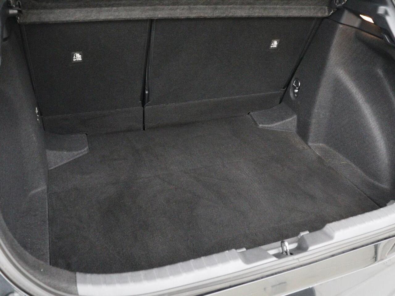 Toyota COROLLA 1.8 Hybrid Active | Carplay | Navigatie | Adaptive cruise | Climate control | DAB | Keyless Start | Full LED | Bluetooth