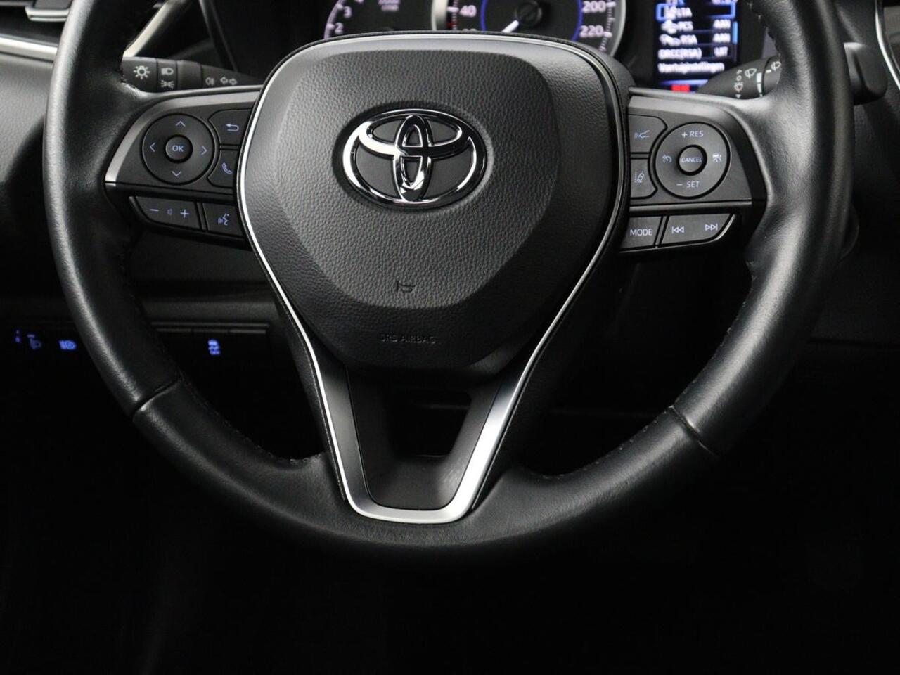 Toyota COROLLA 1.8 Hybrid Active | Carplay | Navigatie | Adaptive cruise | Climate control | DAB | Keyless Start | Full LED | Bluetooth