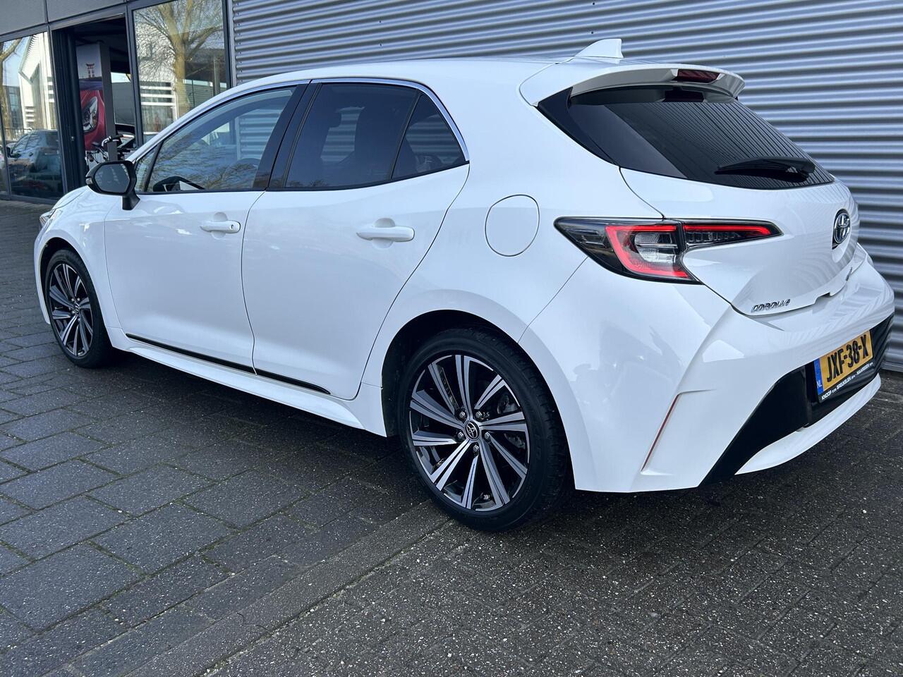 Toyota COROLLA 1.8 Hybrid Comfort | LED | Camera |