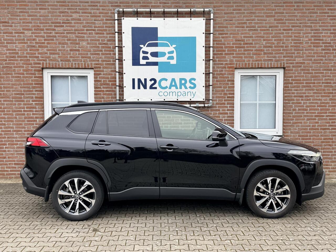 Toyota COROLLA Cross 2.0 High Power Hybrid First Edition *Panoramadak*