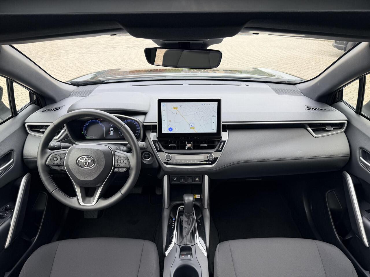 Toyota COROLLA Cross 2.0 High Power Hybrid First Edition *Panoramadak*