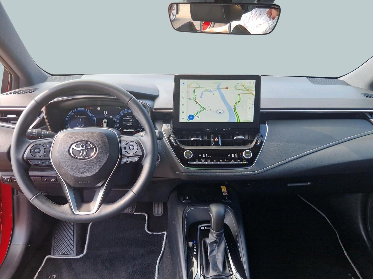 Toyota COROLLA Touring Sports 1.8 Hybrid First Edition Climate Control / Navigatie / Camera