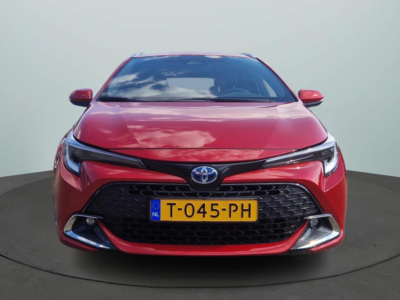 Toyota COROLLA Touring Sports 1.8 Hybrid First Edition Climate Control / Navigatie / Camera