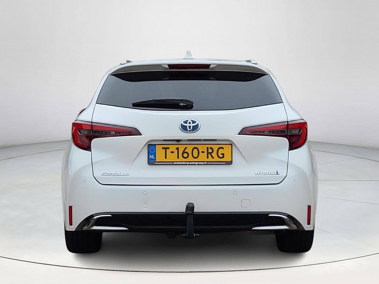 Toyota COROLLA Touring Sports 2.0 High Power Hybrid First Edition Toyota Corolla Touring Sports Hybrid 200 Business Plus Model 2023 | Trekhaak | Apple CarPlay (draadloos) | Rijklaarprijs incl. garantie |