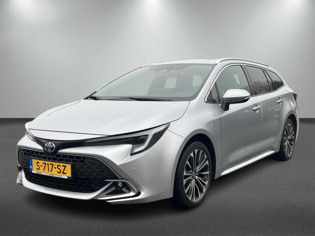 Toyota COROLLA 1.8 Hybrid First Edition | NL-auto | Stoelverwarming | ACC