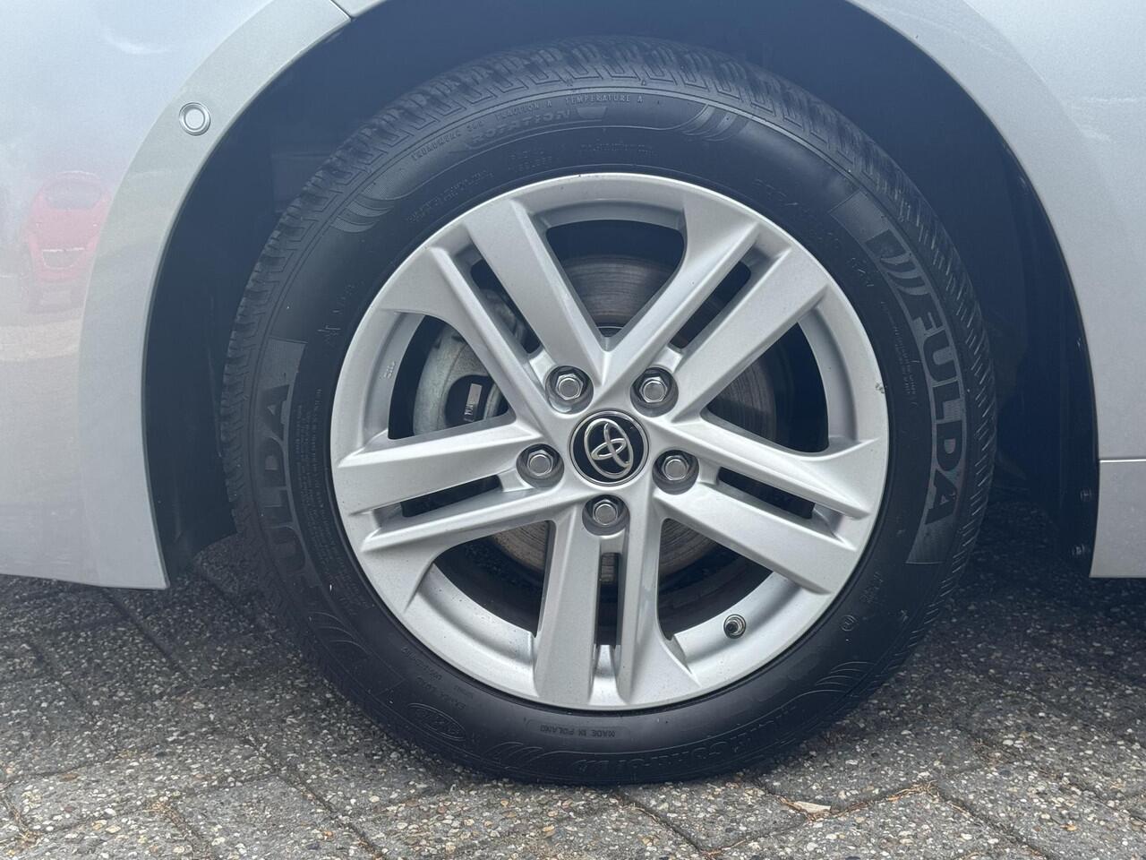 Toyota COROLLA Touring Sports hybrid 122 pk NAVI | KLIMA | CAMERA | BOVAG !!