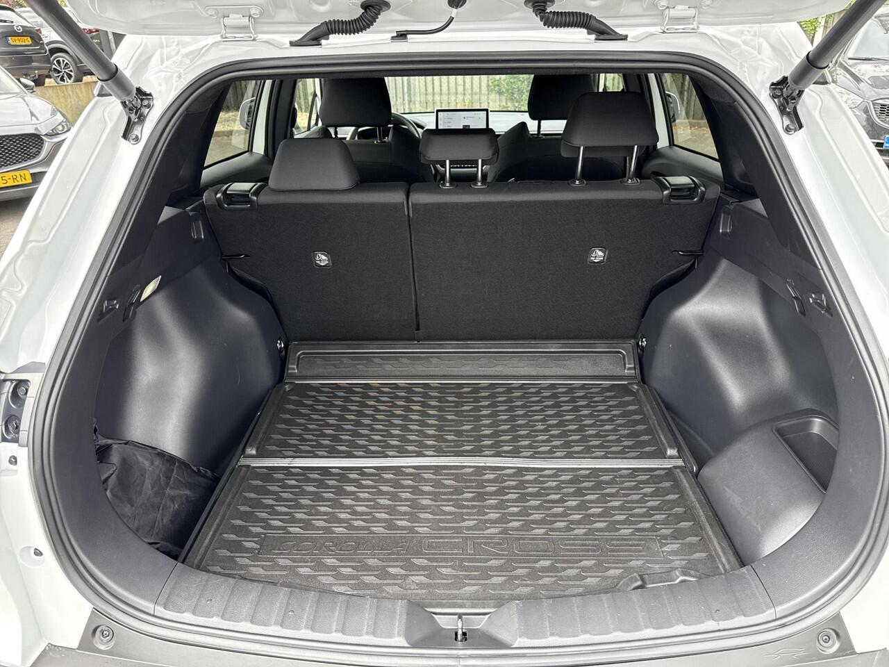 Toyota COROLLA Cross Hybrid 200 Style Edition AWD | Navigatie | Apple CarPlay/Android auto | Achteruitrijcamera | Stoelverwarming | Stuurverwarming