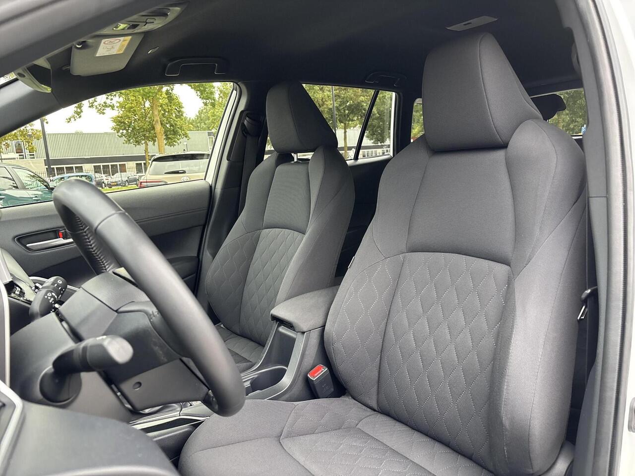 Toyota COROLLA Cross Hybrid 200 Dynamic | All-in prijs | Automaat | Apple/android auto