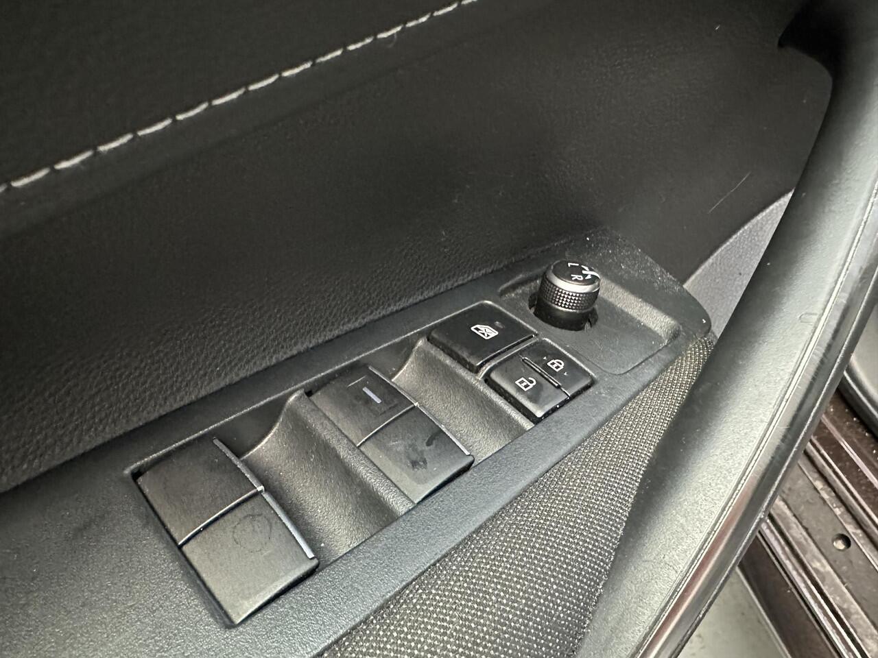 Toyota COROLLA Touring Sports Hybrid 140 Active