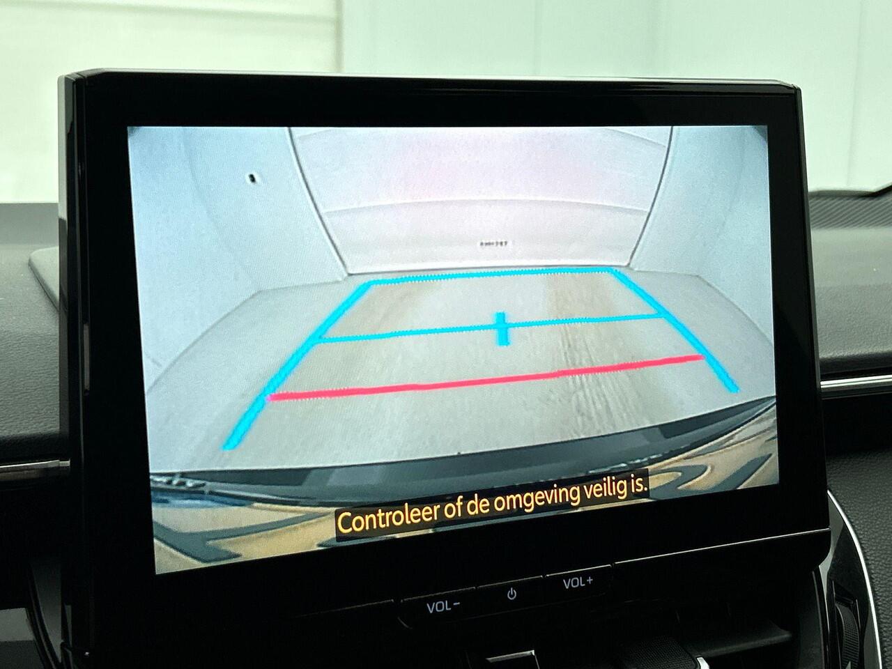 Toyota COROLLA Touring Sports 1.8 Hybrid Automaat Active | Navigatie | Apple Carplay/Android Auto | Camera | Parkeersensoren | Adaptive Cruise Control | Full Led | Climate Control | Lichtmetalen velgen