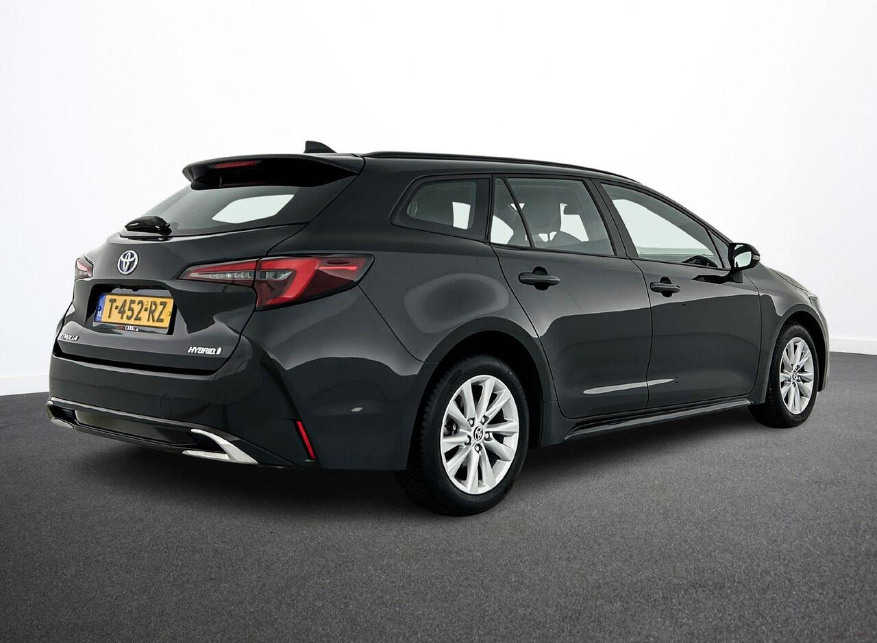 Toyota COROLLA Touring Sports 1.8 Hybrid Automaat Active | Navigatie | Apple Carplay/Android Auto | Camera | Parkeersensoren | Adaptive Cruise Control | Full Led | Climate Control | Lichtmetalen velgen