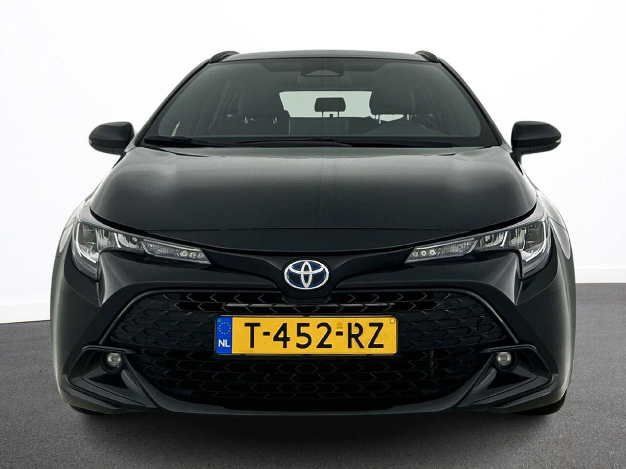 Toyota COROLLA Touring Sports 1.8 Hybrid Automaat Active | Navigatie | Apple Carplay/Android Auto | Camera | Parkeersensoren | Adaptive Cruise Control | Full Led | Climate Control | Lichtmetalen velgen