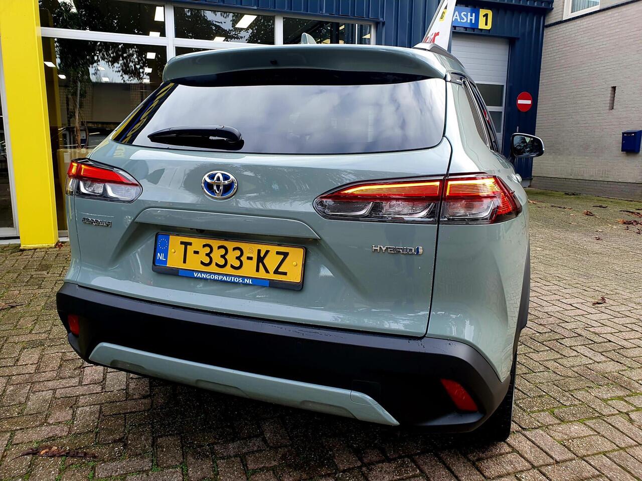 Toyota COROLLA Cross 2.0 High Power Hybrid First Edition All-in prijs!