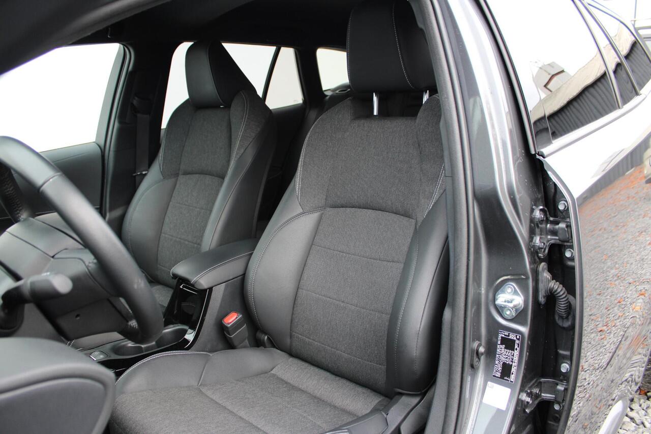 Toyota COROLLA Touring Sports 1.8 Hybrid First Edition Automaat, Applecarplay/Androidauto, Cruisecontrol adaptief