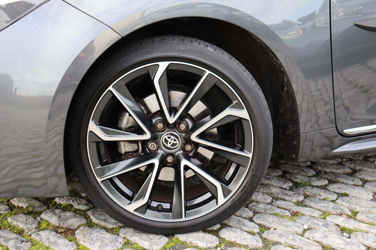 Toyota COROLLA Touring Sports Hybrid 200 Executive, Apple Carplay, Android Auto, JBL Audio, BSM, Parkeersensoren, Stoelverwarming, Heads up display