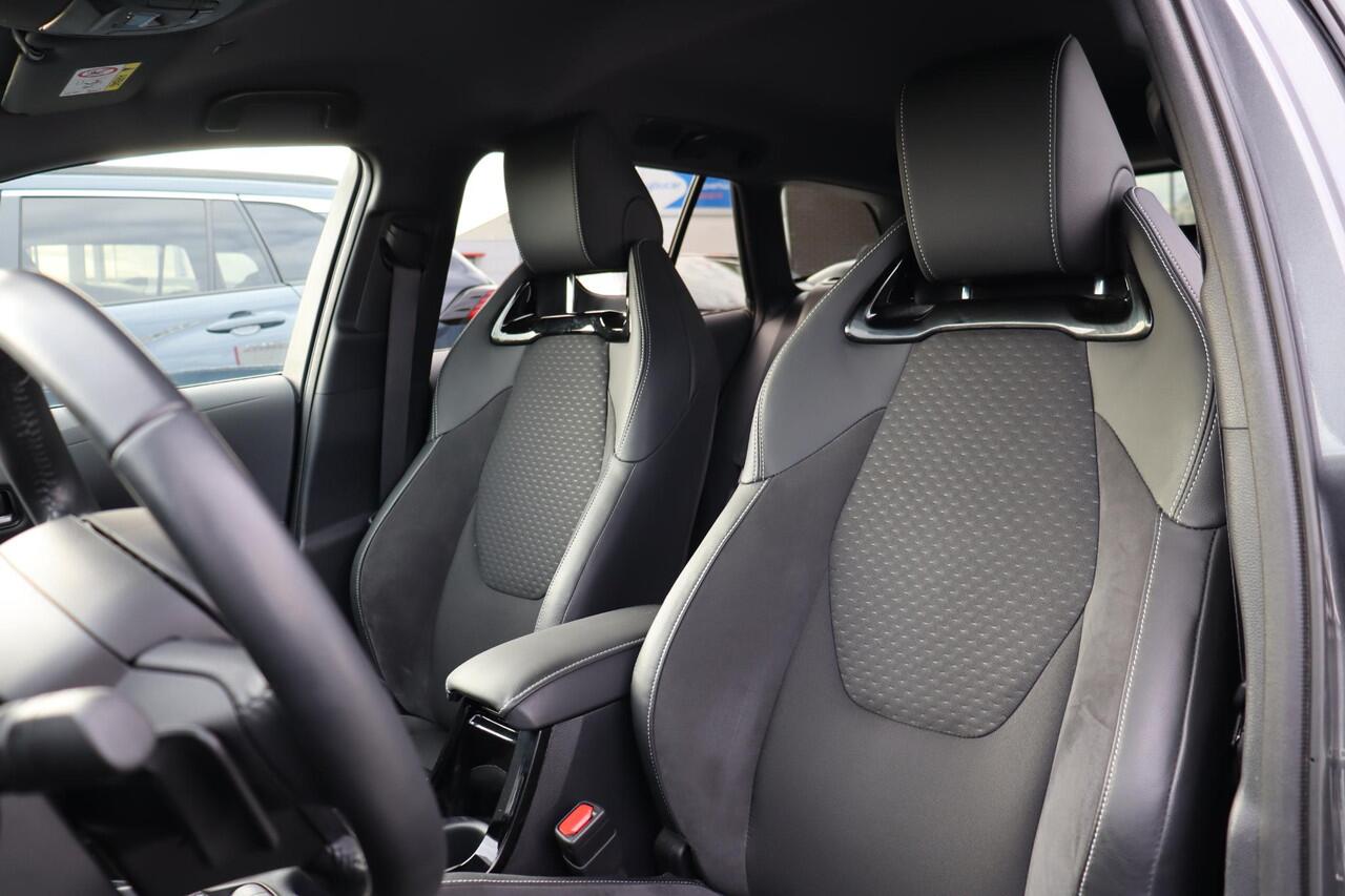 Toyota COROLLA Touring Sports Hybrid 200 Executive, Apple Carplay, Android Auto, JBL Audio, BSM, Parkeersensoren, Stoelverwarming, Heads up display