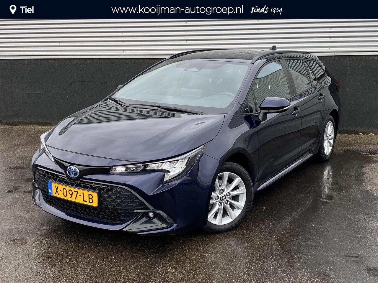Toyota COROLLA Touring Sports Hybrid 140 Active Navigatie Apple CarPlay/Android Auto, achteruitrij camera, keyless, adaptieve cruise control,
