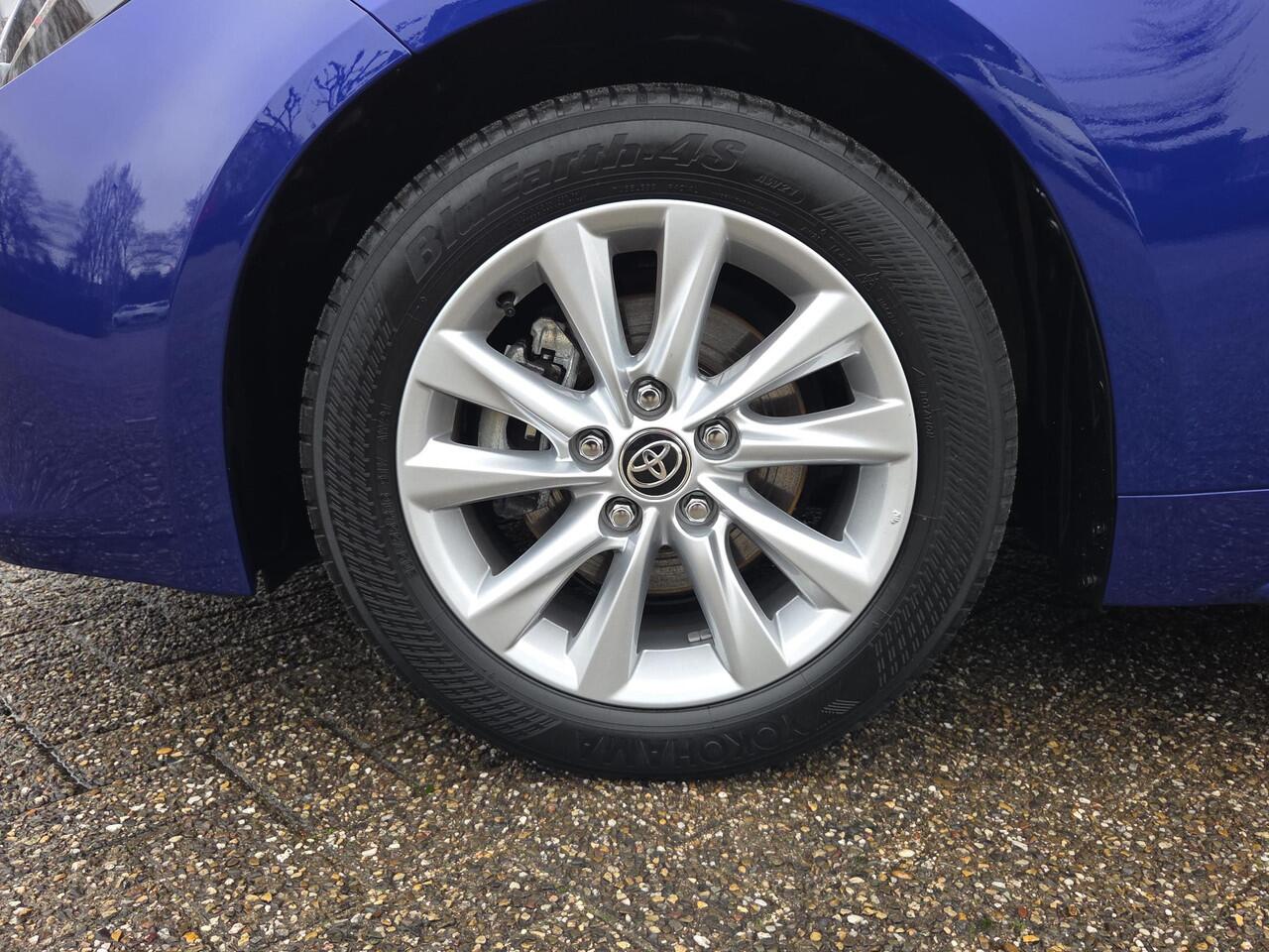 Toyota COROLLA Touring Sports Hybrid 140 Active | Apple CarPlay | Adaptive Cruise | Rijklaarprijs incl. garantie |