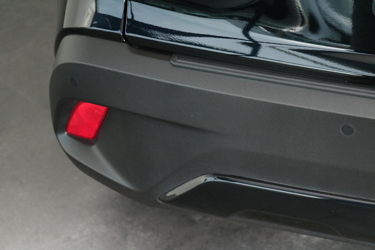 Toyota COROLLA Cross Hybrid 200 Launch Edition, Trekhaak, Treeplanken