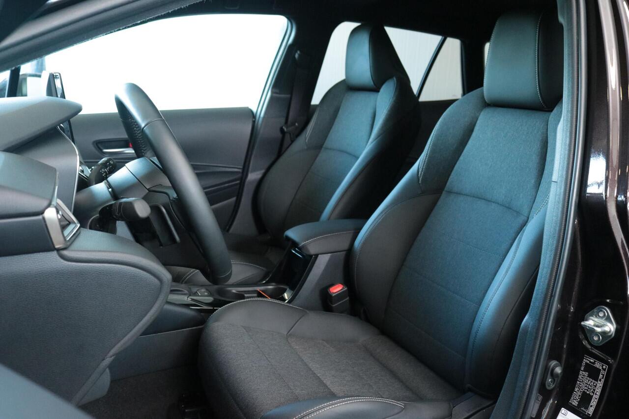 Toyota COROLLA Touring Sports Hybrid 200 Dynamic, Parkeersensoren, Stoel & Stuurverwarming, Blind Spot!