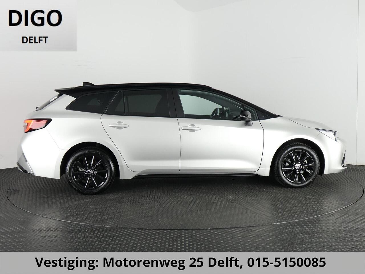 Toyota COROLLA Touring Sports HYBRID 140 BI-TONE ACTIVE GARANTIE TOT 06-2033 NAVIGATIE . ACHTERUITRIJ CAMERA . KEYLESS START