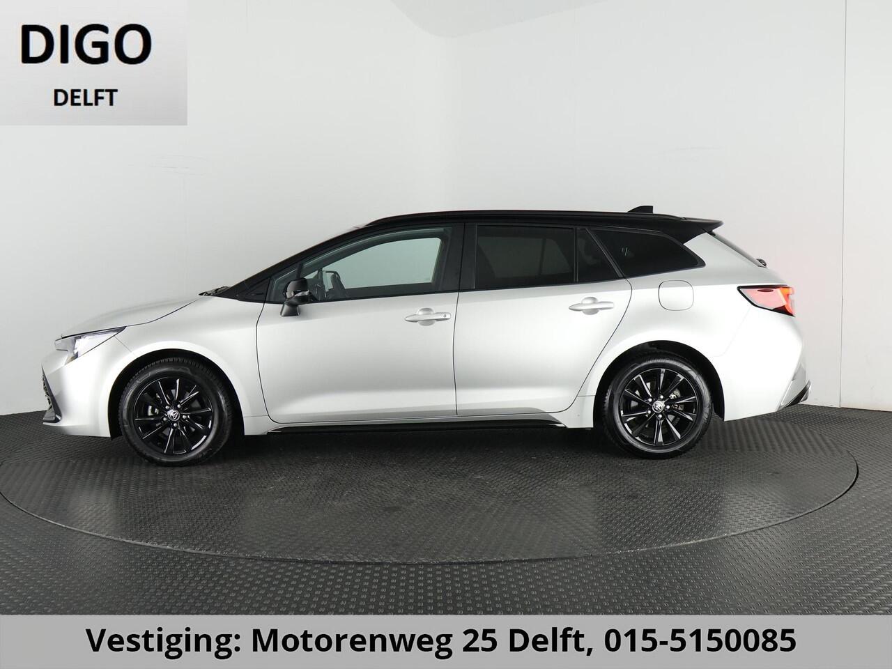 Toyota COROLLA Touring Sports HYBRID 140 BI-TONE ACTIVE GARANTIE TOT 06-2033 NAVIGATIE . ACHTERUITRIJ CAMERA . KEYLESS START