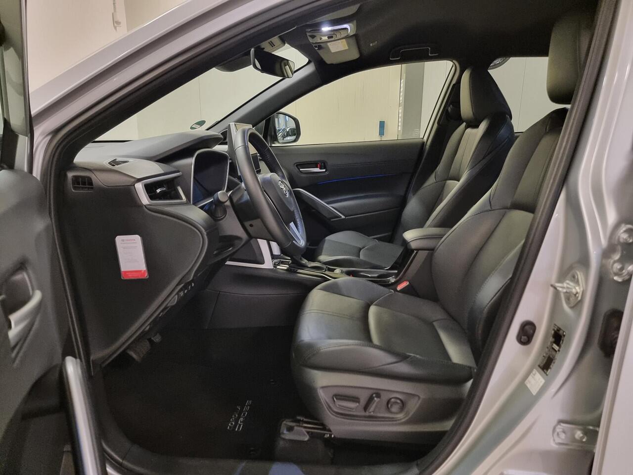 Toyota COROLLA Cross 2.0 High Power Hybrid Launch Edition | Elektrische Achterklep | Navigatie | Stoelverwarming |