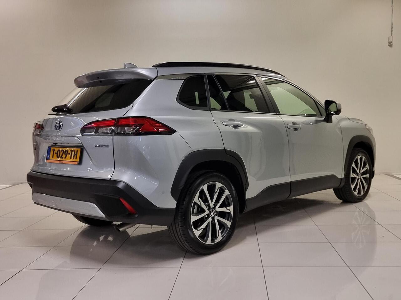 Toyota COROLLA Cross 2.0 High Power Hybrid Launch Edition | Elektrische Achterklep | Navigatie | Stoelverwarming |