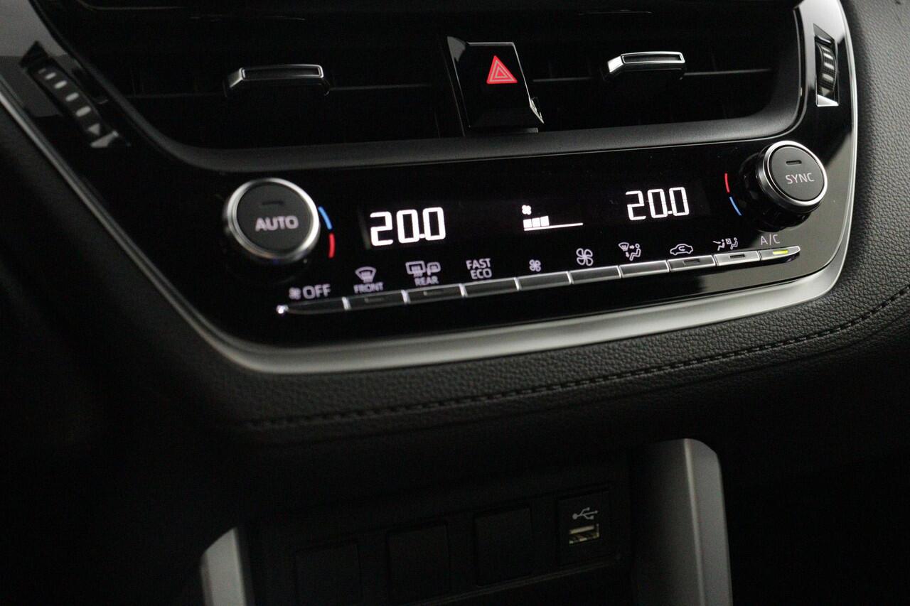 Toyota COROLLA Cross Hybrid 200 Dynamic | Apple Carplay/Android Auto |